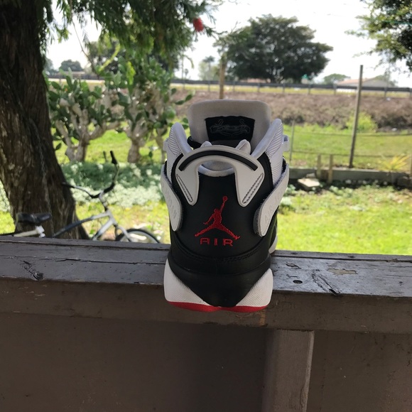 Jordan 6 Rings - Picture 3 of 7